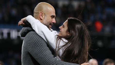 5 Fotos De María Guardiola Bella Hija De Pep Que Celebró El Título De