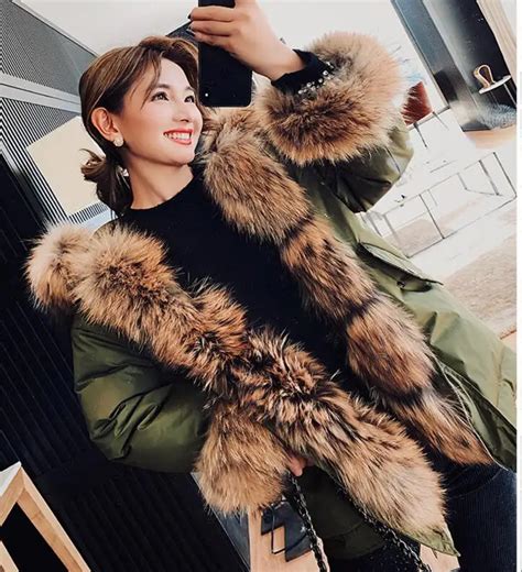 Brand Famous Luxurious Natural Raccoon Fur Hooded Trim Duck Down Coats Outerwear Plus Size