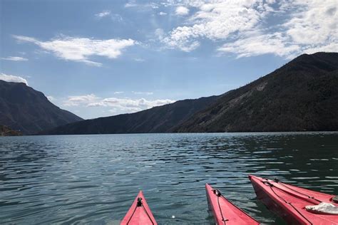 Excursi N De Un D A En Kayak En El Lago Komani Desde Tirana Viator