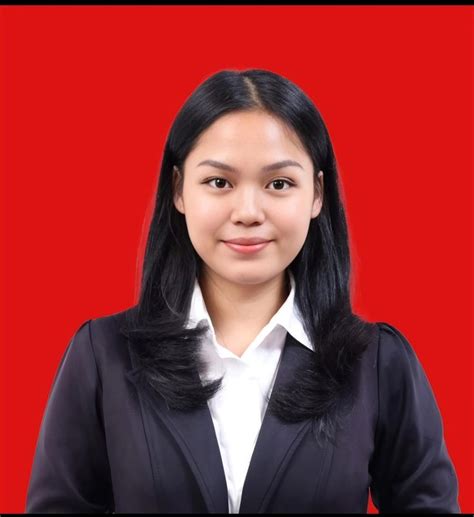 foto formal kerja ide wisuda desain tipografi gadis cantik
