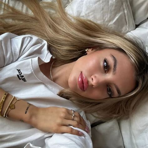 Victoria On Instagram Victoriazxcyi In 2024 Hair Styles Blonde Hair Looks Cute Makeup Looks