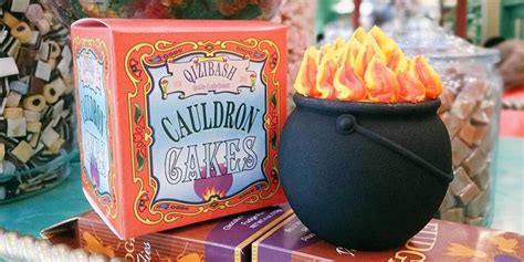 Cauldron Cakes at the Wizarding World of Harry Potter Have a Snazzy New Look!