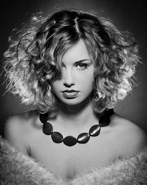 pin  female bustportrait references