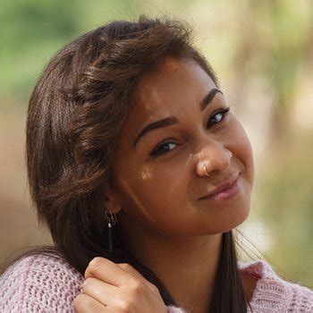 Raven Malone Babe Page Watch This Adult Model On FreeOnes