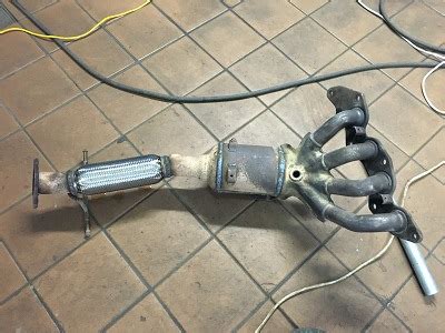 Удаление катализатора. Замена катализатора на пламегаситель Ford Focus ...