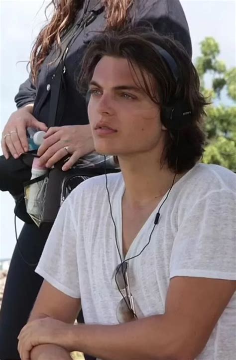 Liz Hurley And Son Damian S Very Open Relationship As He Directs Her Sex Scene The Mirror