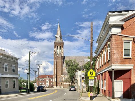 Pike Street, Lewisburg, Covington, KY | Built between 1922 a… | Flickr