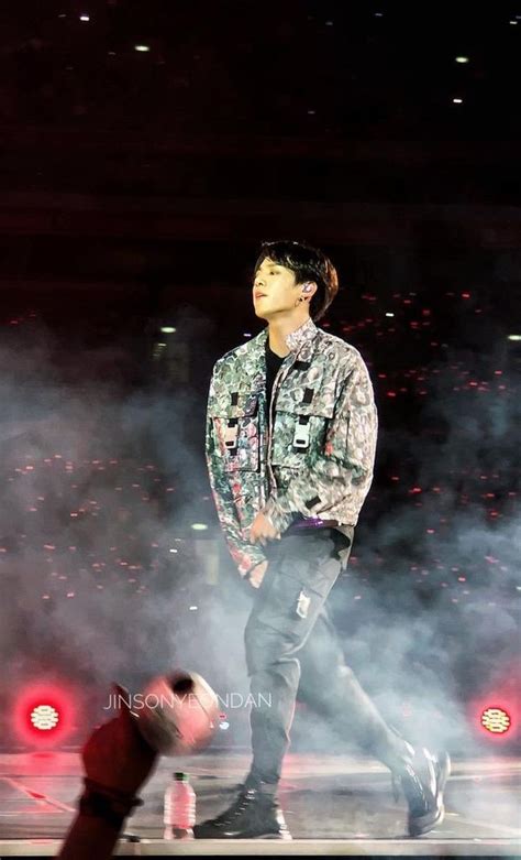 20 Fan Taken Phone Camera Photos Of BTS S Jungkook That Show Just How Hot He Is In Real Life