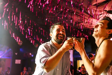 Espetáculo sobre casamento gay será encenado hoje em Salvador Me Salte