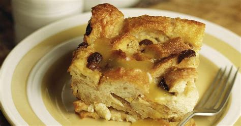 10 Best Old Fashioned Bread Pudding with Raisins Recipes