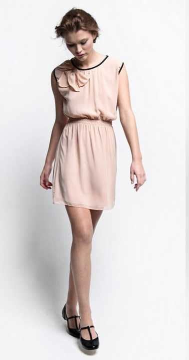 Imagen 11 La bruja con tacón de aguja Vestido nude Vestido naf naf Minivestido