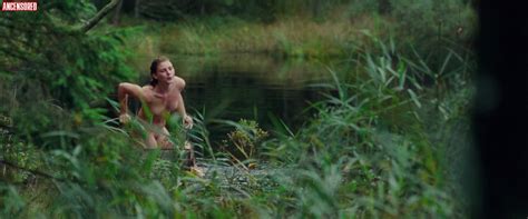 Naked Nathalie Williamsdotter In Ghabe