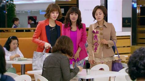 HOT 오로라 공주 회 자리 없다고 혼자 먹는 황미몽에게 무례하게 구는 오로라의 올케들 YouTube