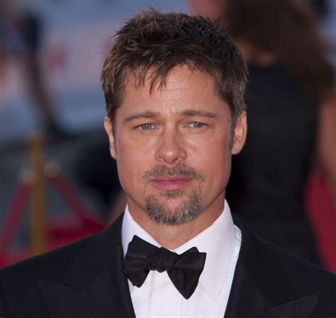 18 of The Coolest Brad Pitt Haircuts to Copy – HairstyleCamp