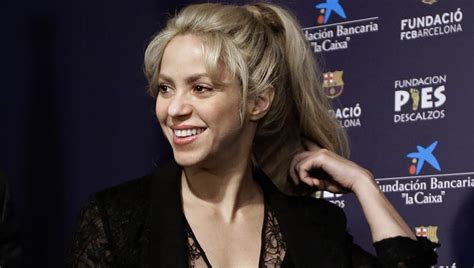 El Sensual Baile De Shakira En Bikini En Su Nuevo V Deo Durante Un Concierto