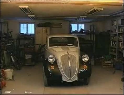 She Pays The Mechanic With Pussy