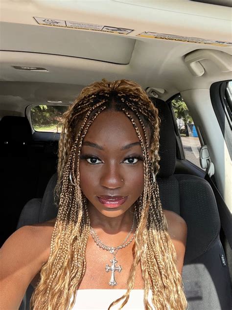 Dark Skin Girl With Blonde Braids Dark Skin Blonde Hair Blonde Hair Girl Braids For Black Hair