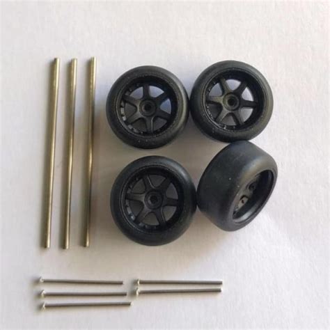 Jogo De Rodas Pneus De Borracha Hot Wheels Maisto Matchbox Eixo M Vel E Eixo Fixo