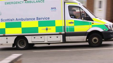 Scottish Ambulance Service Ambulance Responding Youtube