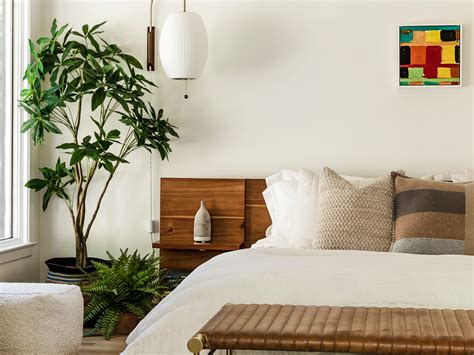 5 Essential Items To Enhance The Feng Shui Of Your Bedroom For More