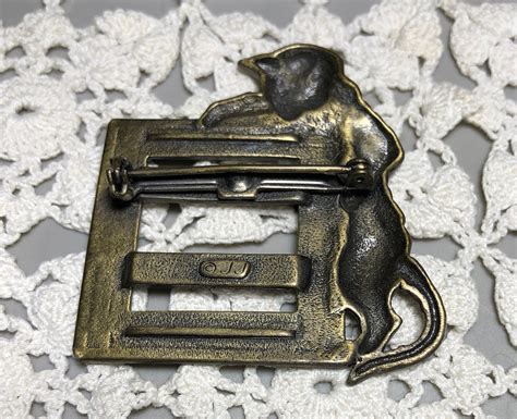 Vintage Jj Cat Brooch Pin With Picture Frame Etsy