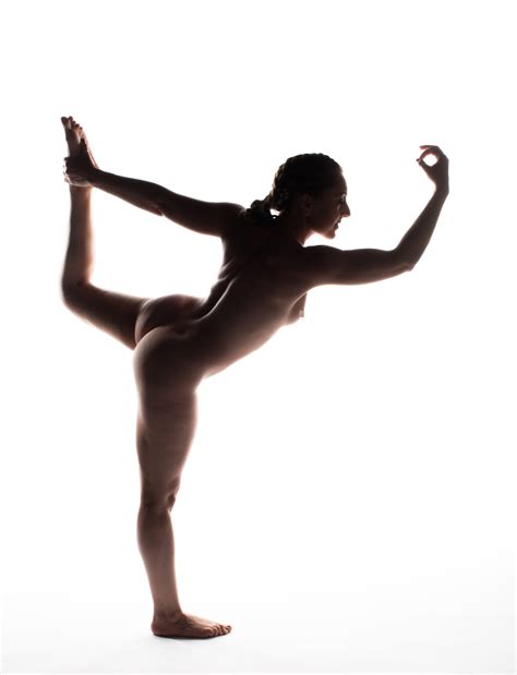 How Naked Yoga Helps Improve Body Image And Reduces Anxiety As We Reveal Best Poses For Body