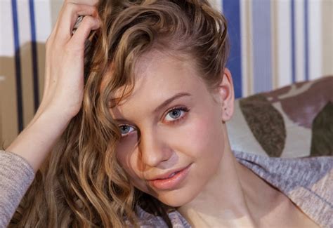 Kimberly Kace Nude Pics Aka April Amour Angels Kimberly Kace Met Art