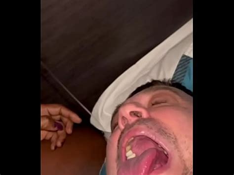 Dando leitinho na boca de cliente francês Kemily Oliveira XVIDEOS