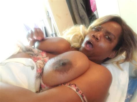 Yellow Slut Heels Nude Pics XHamster