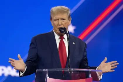 TrumpIsGoingDown Trends After Trump Simulates Oral Sex On Mic