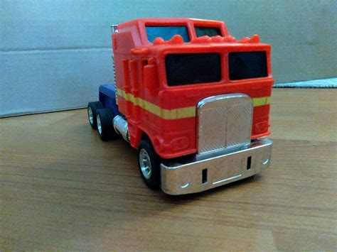 Mattel Hot Wheels Semi Truck Trailer Transporter Car Hauler Carrier