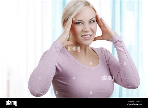 Blonde Wife Hi Res Stock Photography And Images Alamy