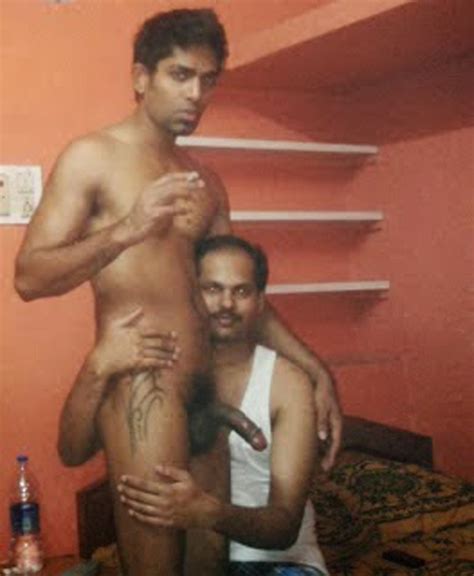 Pro Indian Gay Getting His Dick Sucked Indian Gay Site