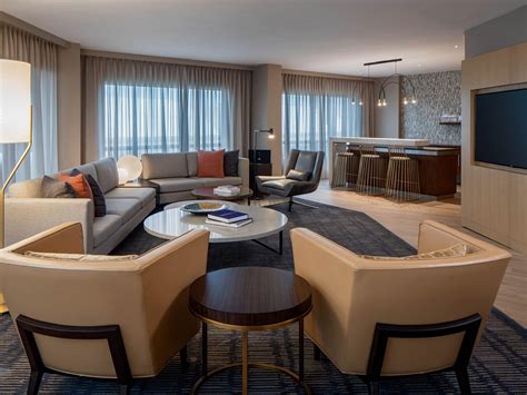 Hotels Near Reagan Airport | Hyatt Regency Crystal City at Reagan