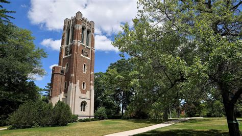 Students ignore an email Michigan State University sent out 2