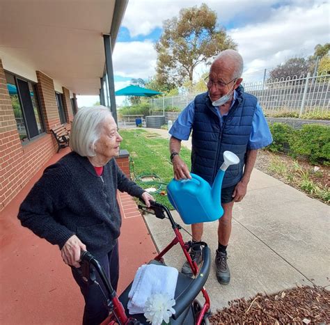 Supporting locals living with dementia - Harden Grange Aged Care