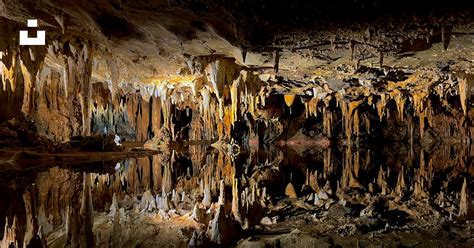 cave filled  lots  cave  formations photo  luray
