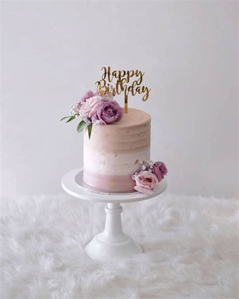 Pin By Erin Arpaia On 40th Birthday Birthday Cake With Flowers