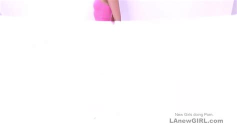 Perfect Babe Gest Camel Toe Pussy Fucked In Studio