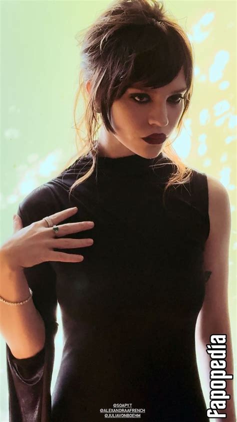 Sophie Thatcher Nude Leaks Photo 4799475 Fapopedia