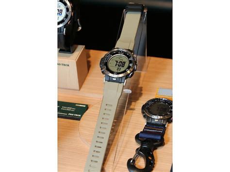 Pro Trek PRW-30 Series with STN LCD: Smaller than PRW-3000 – G-Central ...