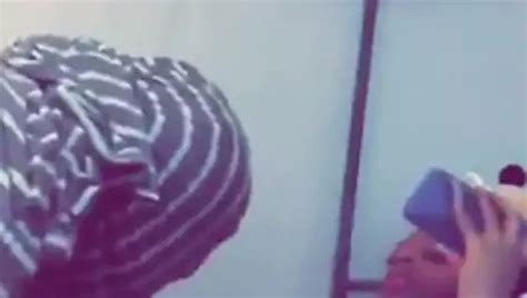 Ebony TS Gets Sucked Off Fucking A Shemale HD Porn XHamster