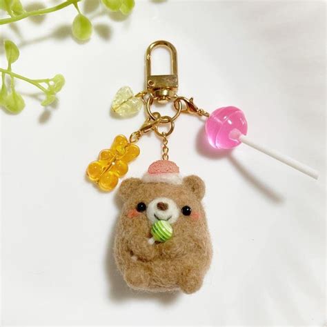 ♡キャンディまみれのスイーツくまちゃん♡羊毛フェルトの手乗りくまちゃんキーホルダーチャーム Bear Needle Wool Felting