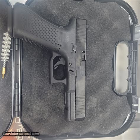 Glock Blue Label G17 Gen 5 9mm Luger 9x19 Para