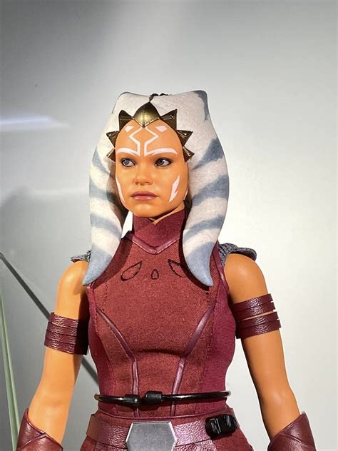 Hot Toys Tms Ahsoka Tano Padawan Page Collector Freaks