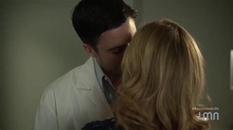 AusCAPS Jeff Roop Shirtless In The Secret Sex Life Of A Single Mom