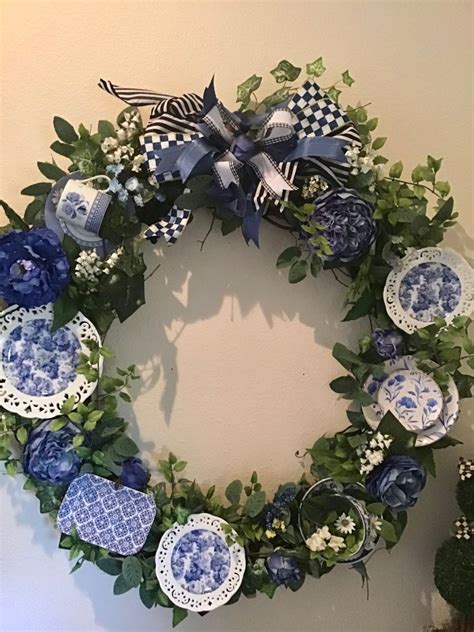 Deborahs Wreath In 2024 Blue Willow Decor Chinoiserie Christmas