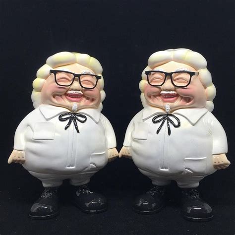 Le Kuo S Colonel Sanders Custom On Ron English S Mc Supersized Colonel Sanders Vinyl Art