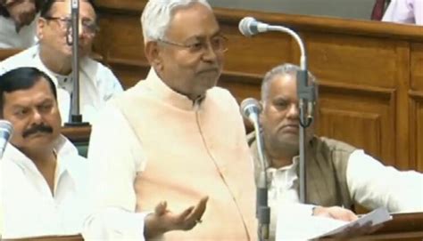 Nitish Kumar Apologises For Derogatory Remarks On Women