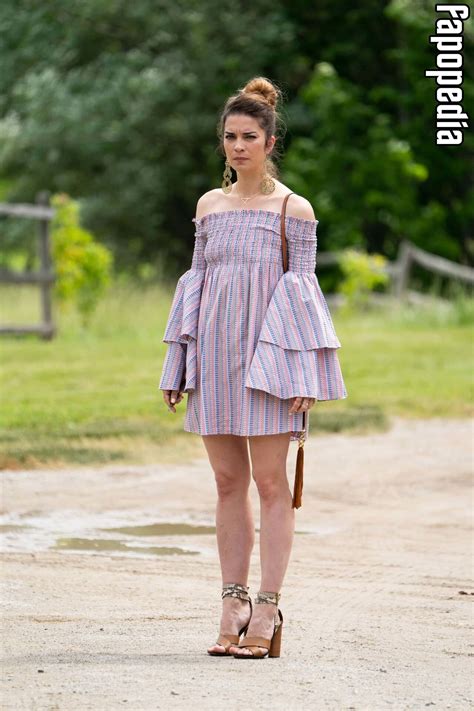 Annie Murphy Nude Leaks Photo Fapopedia